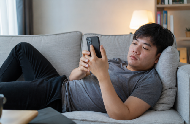 Tại Sao Công Nghệ Hiện Đại Khiến Con Người Trở Nên Khó Hài Lòng?