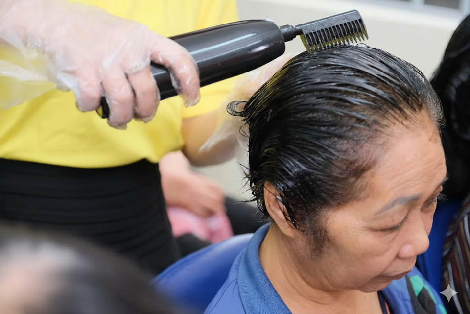 Cách Để Tóc Đen Bóng Tự Nhiên Như Vừa Ra Salon Chỉ Trong 15 Phút