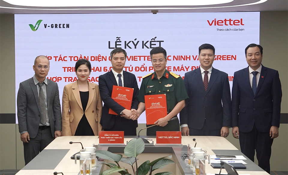 Viettel Triển Khai 6.000 Tủ Đổi Pin Xe Máy Điện Tại Bắc Ninh